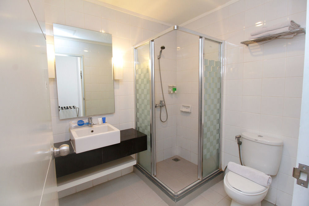 Airy Glodok Pinangsia Raya Jakarta Hotel Bagian luar foto