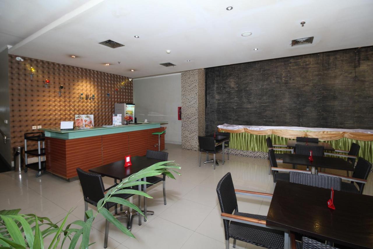 Airy Glodok Pinangsia Raya Jakarta Hotel Bagian luar foto